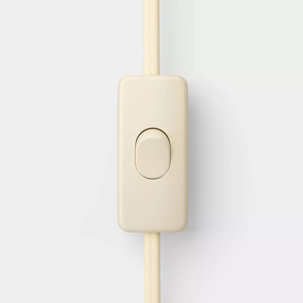 Lampa wisząca o kulistym kształcie z plecionym kloszem